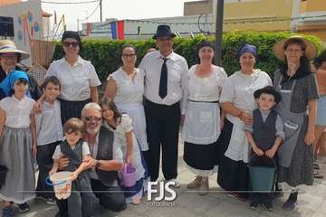 La chiquillería se purifica contra la pandemia en Lomo Magullo/Francisco Javier Santana.